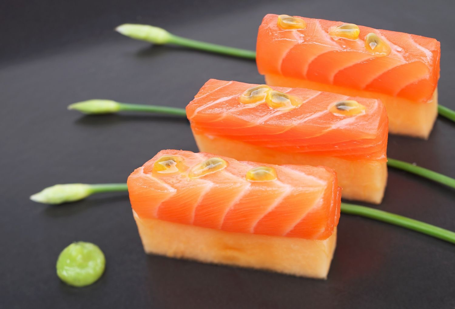 Saumon, melon comme un sushi